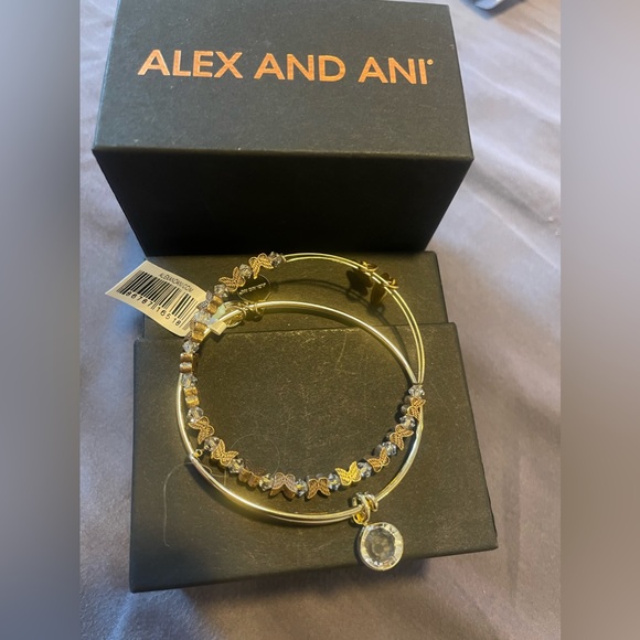 Silver and gold bracelet - Picture 1 of 1